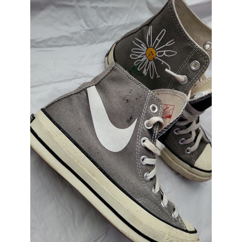 Converse Chuck 70 High Maybe Tomorrow Daisy Custom DIY Loves Me Not Size 6.5